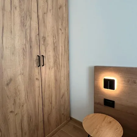 Yugogo Petrarca 1 - Bilocale Con Balcone, Centro Тренто