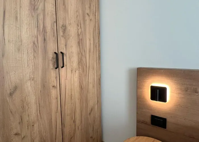 Yugogo Petrarca 1 - Bilocale Con Balcone, Centro 特伦托