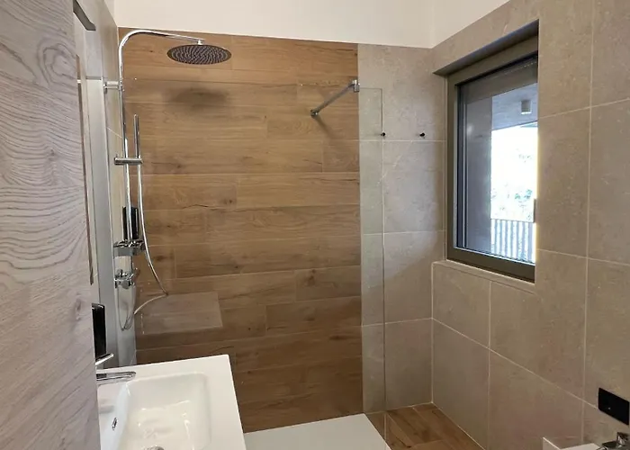 Yugogo Petrarca 1 - Bilocale Con Balcone, Centro * 特伦托