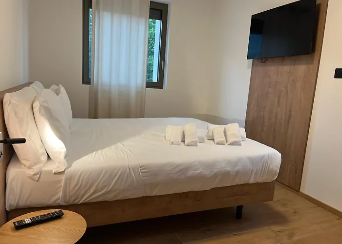 Yugogo Petrarca 1 - Bilocale Con Balcone, Centro